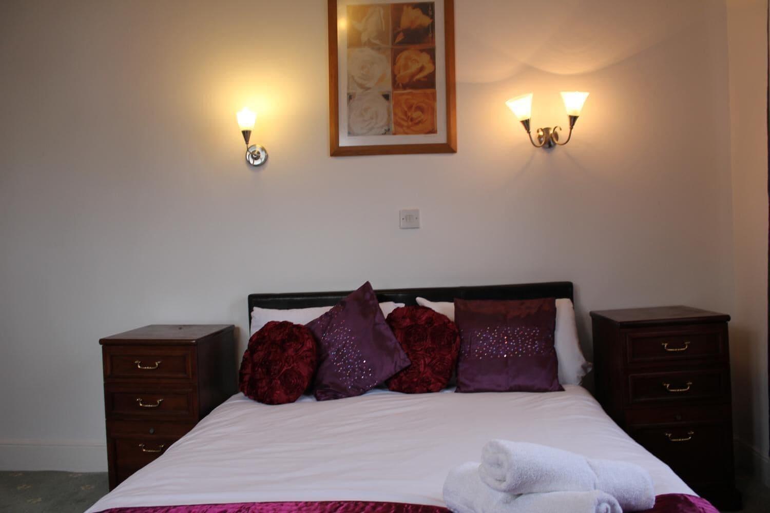 The George Hotel Stansted Airport Бишопс-Стортфорд Экстерьер фото