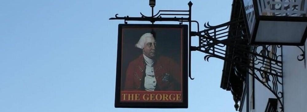 The George Hotel Stansted Airport Бишопс-Стортфорд Экстерьер фото